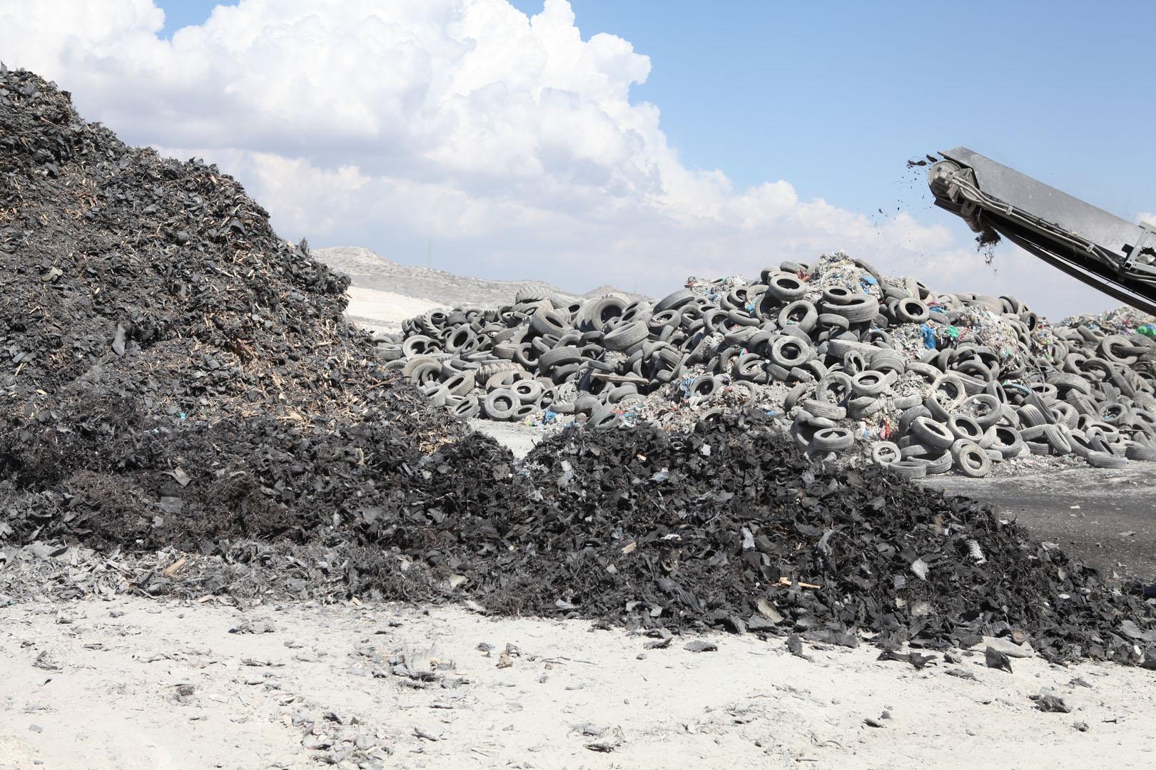 TANA Shark industrial waste shredder shredding end-of-life tyres